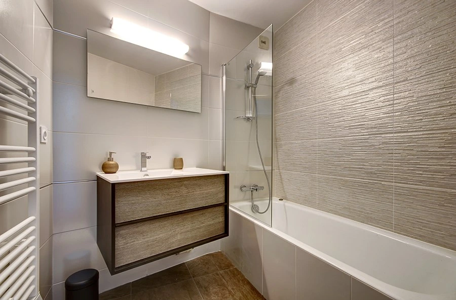 sdb-après-renovation-appartement_EdificeConstruction