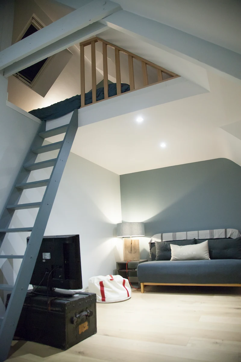 chambre mezzanine renovation la trinite_Edifice Construction